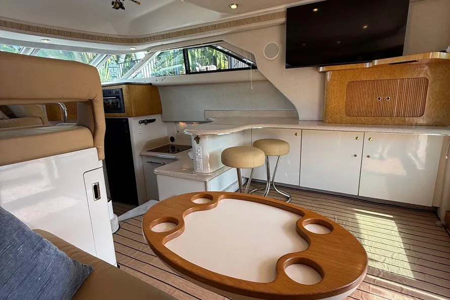 Antalya Belek 400 Sedan Bridge Yacht Rental